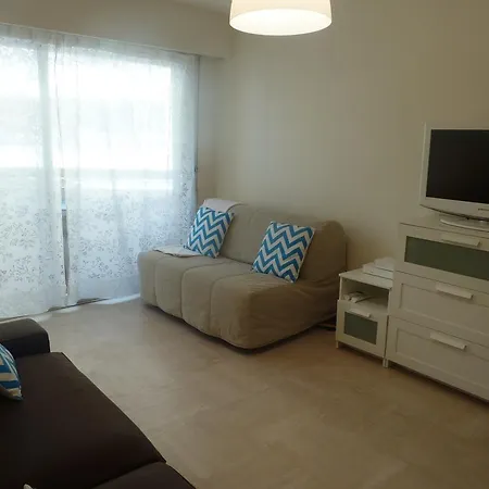 Apartment Le Neptunia Juan-les-Pins